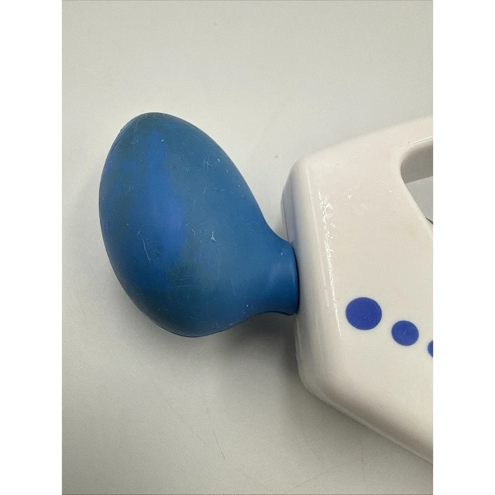 Bop It! White Talking Handheld Game With Shout 2008 Hasbro C-290B